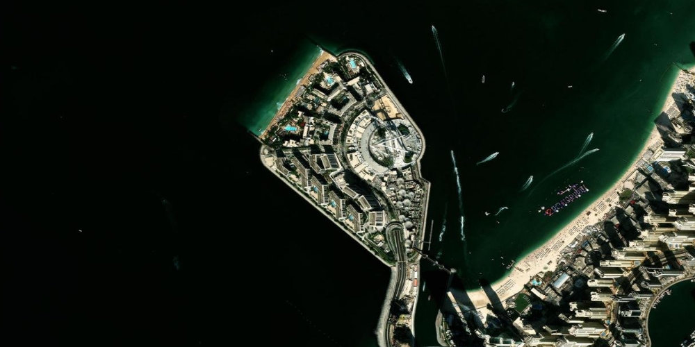 Остров Bluewaters со спутника