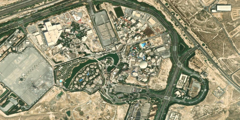 Dubai Parks & Resorts со спутника